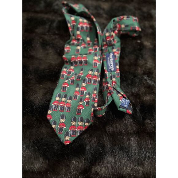 Burberry Tie Teddy Bear London Guard Thomas Men Tie Accessory green red - Picture 1 of 6